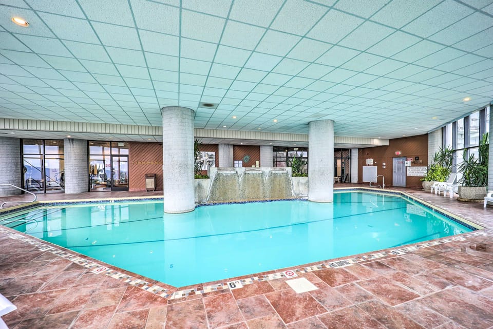 3 Mi to Sugar Mtn Resort! Family Escape w/ Balcony Apartment in Sugar Mountain