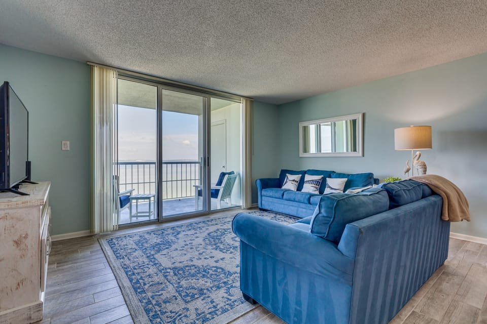 Pensacola Beach Vacation Rental w/ Private Balcony Apartment in Pensacola Beach