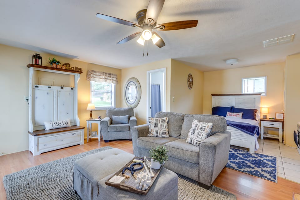 12 Mi to Eureka Springs: Charming Studio Retreat Apartment in Arkansas