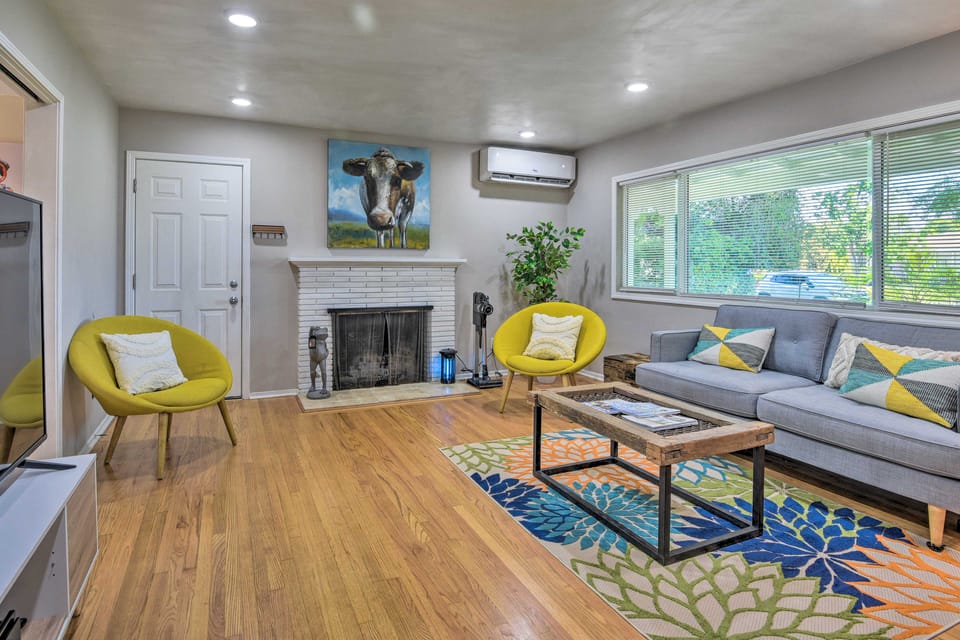 San Gabriel Valley Hideaway! Family Home w/ Patio House in El Monte