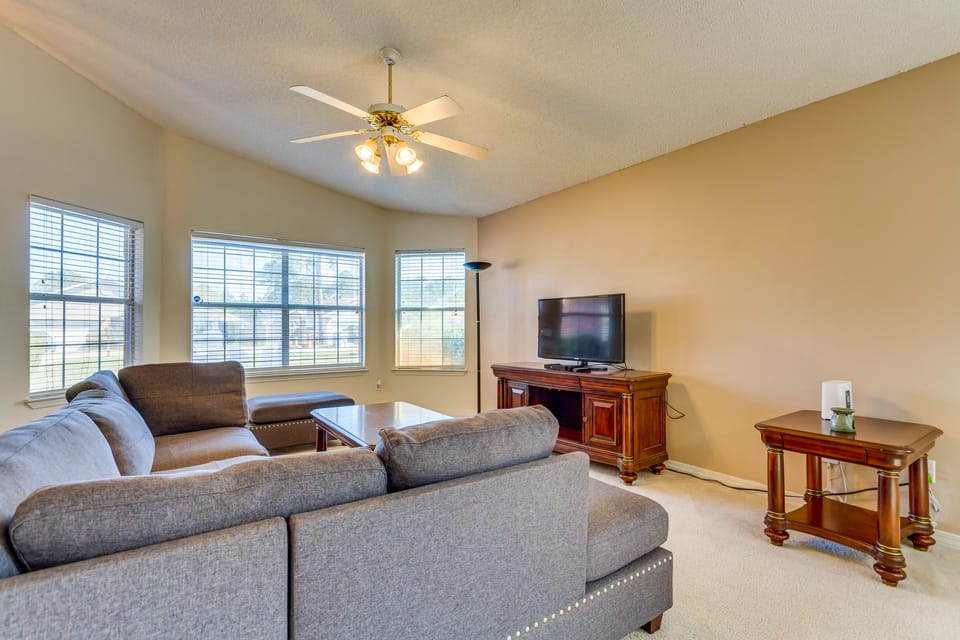 Navarre Vacation Rental Home ~ 4 Mi to Beach! House in Alabama