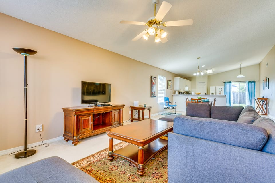 Navarre Vacation Rental Home ~ 4 Mi to Beach! House in Alabama