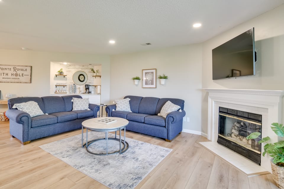 Lil' Slice of Heaven on Hole 11' Branson Condo! Apartment in Branson
