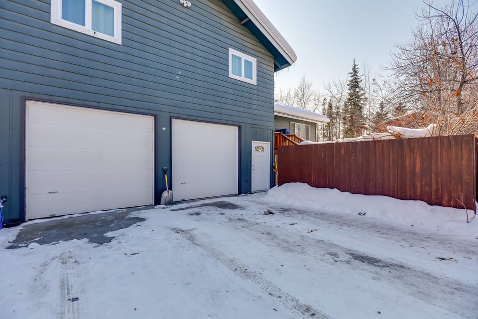 2 Mi to Dtwn: Cozy Getaway in Fairbanks! Apartment in Fairbanks