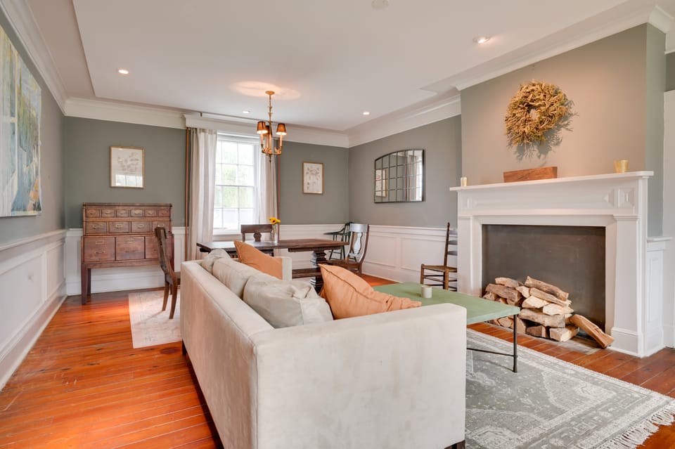 Historic Waterfront Retreat w/ Grill in Hagerstown House in Maryland