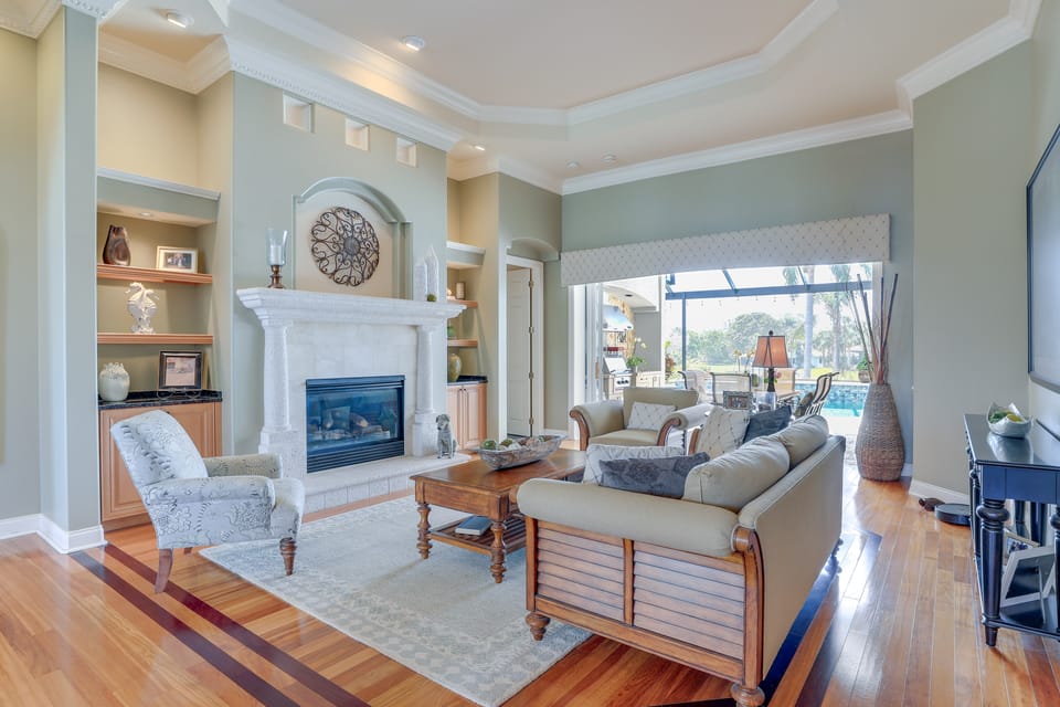 Luxe Bayfront Sarasota Home Rental: Pool, Lanai! House in Gulf Gate Estates
