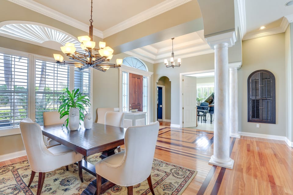 Luxe Bayfront Sarasota Home Rental: Pool, Lanai! House in Gulf Gate Estates