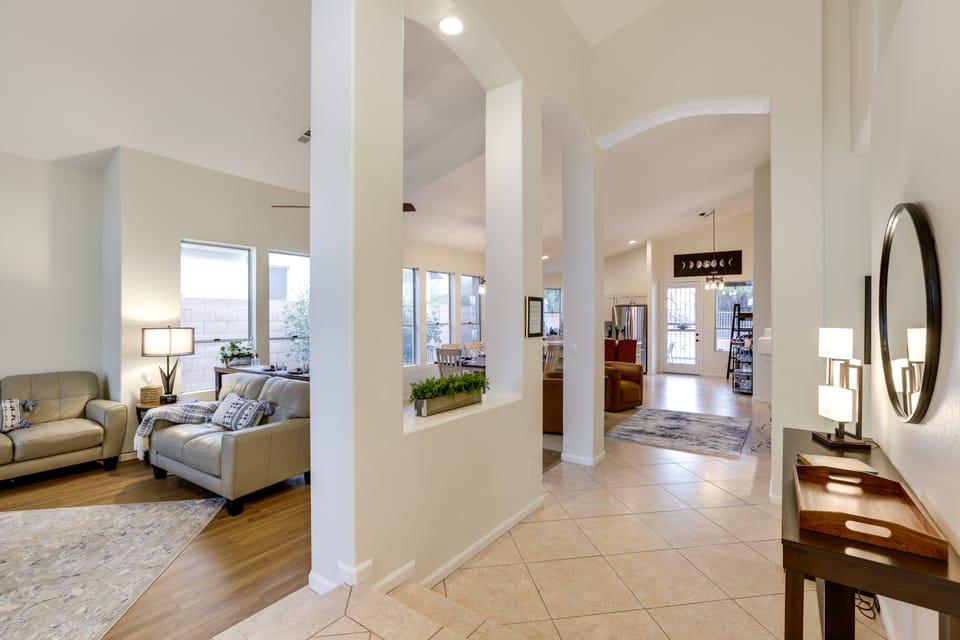 Upscale Golfer's Oasis w/ Pool & Spa in Cave Creek House in Phoenix