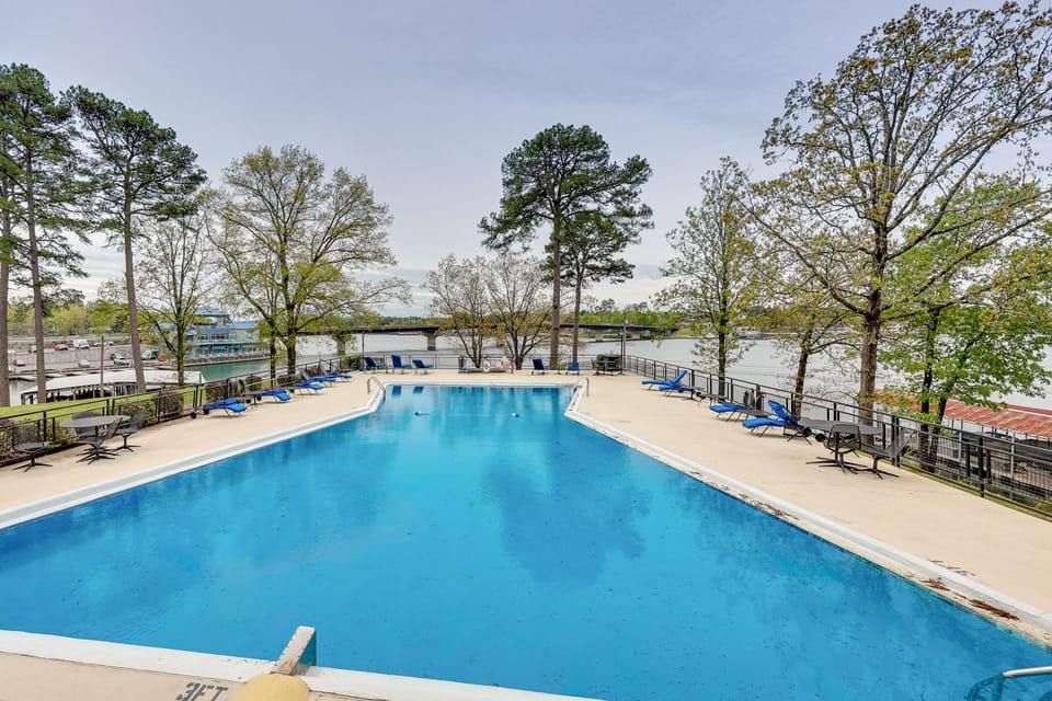 ‘Rory’s Roost’ Hot Springs Condo on Lake Hamilton! Apartment in Rockwell