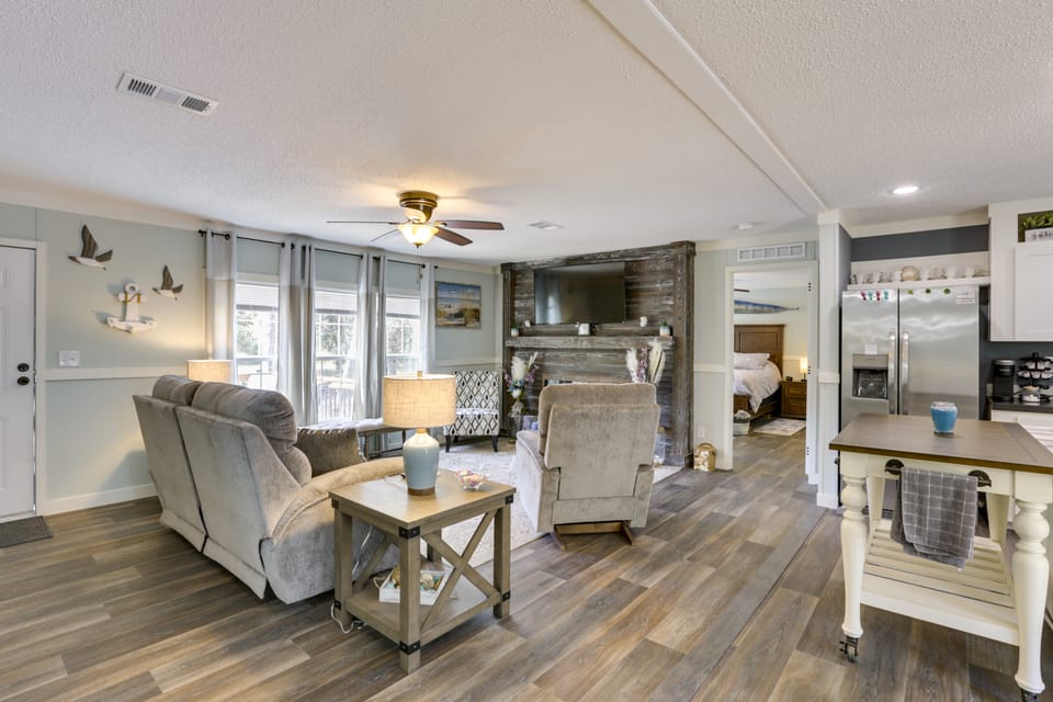 Charming Perry Home ~ 2 Mi to the Gulf! House in Florida