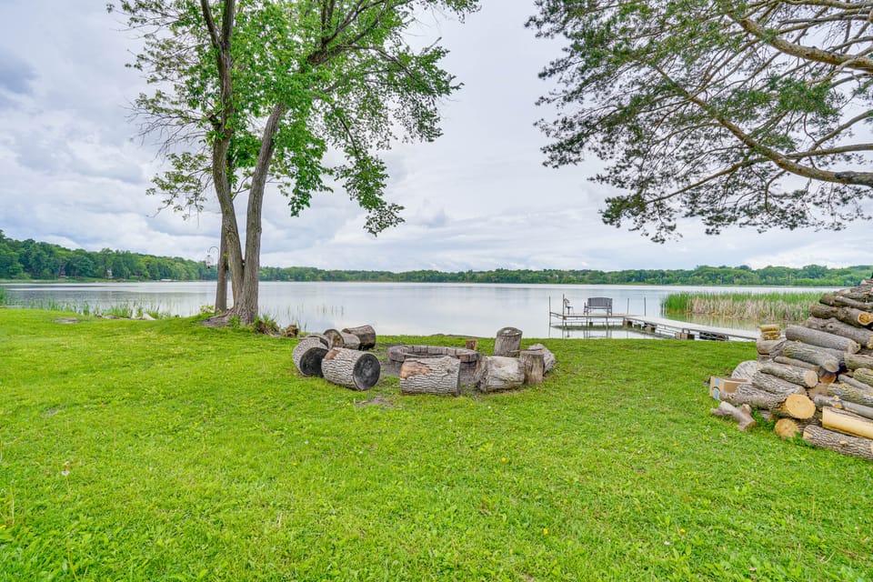 Snowmobile Trail On-Site: Lakefront Mound Apt! Apartment in Mound