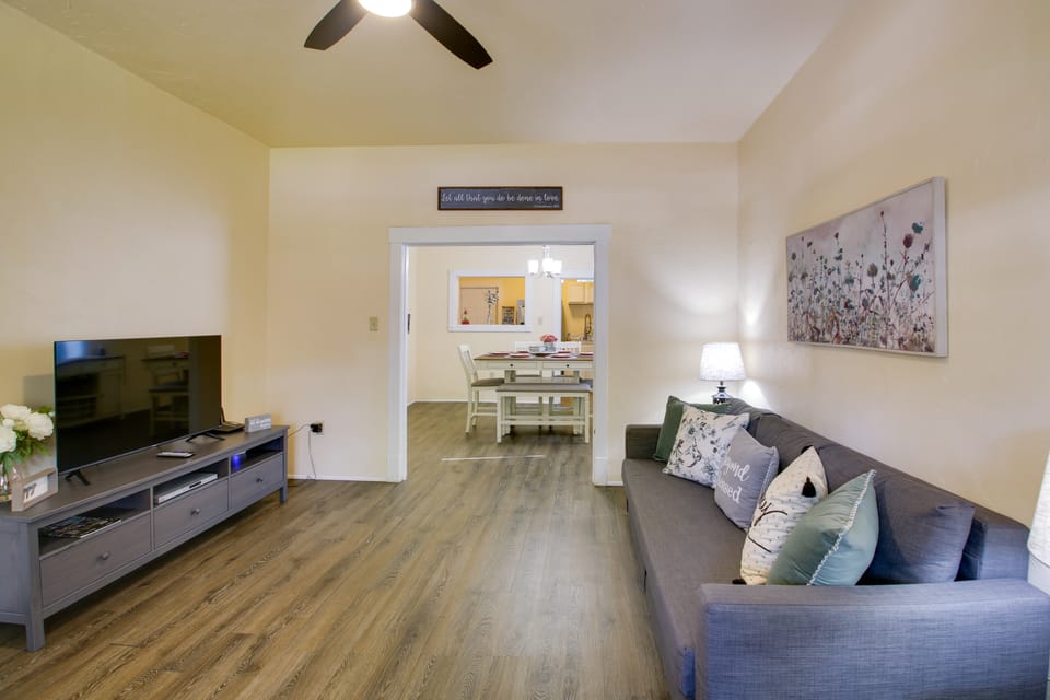 Walk to Dtwn Hot Springs: 'Lazy Daze Bungalow' House in Hot Springs