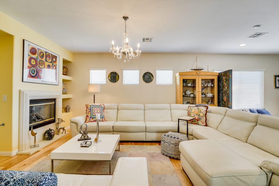 Dog-Friendly Las Vegas Rental Home w/ Private Yard House in Las Vegas