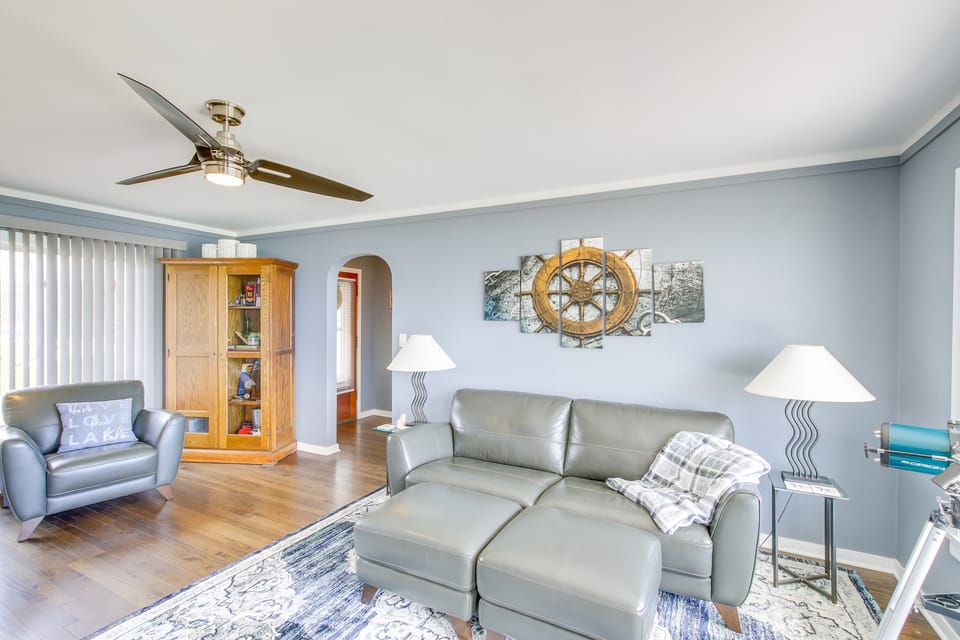 Waterfront Algoma Vacation Rental on Lake Michigan House in Wisconsin