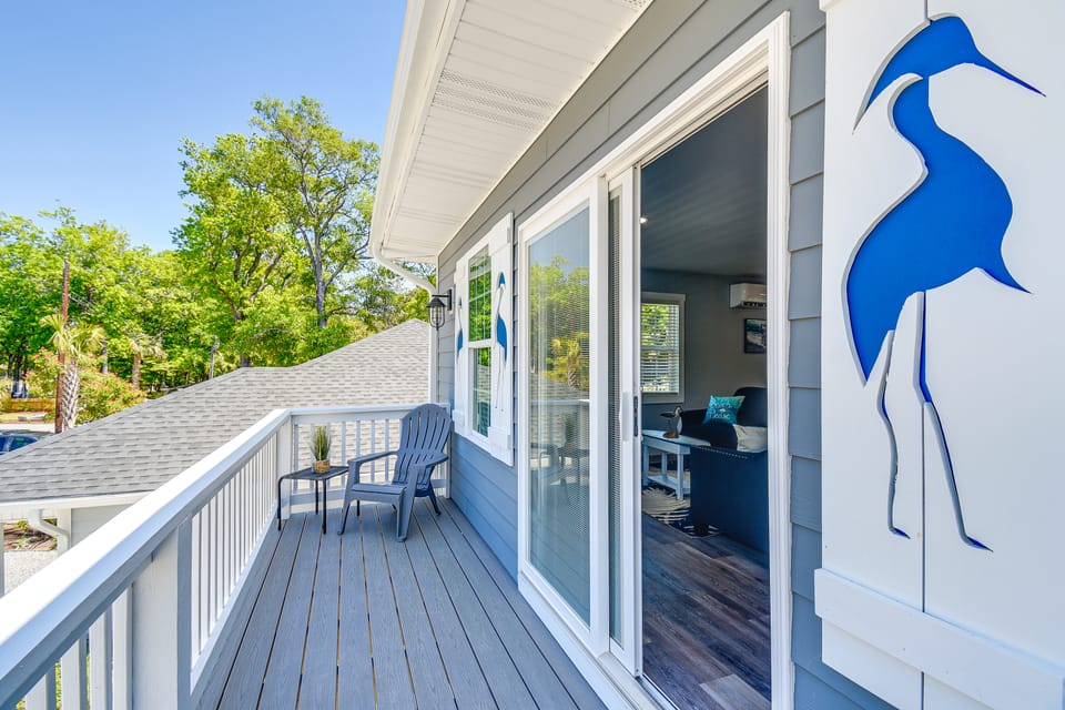 1 Mi to Beach & Pier! Chic Ocean Isle Studio Apartment in Ocean Isle Beach