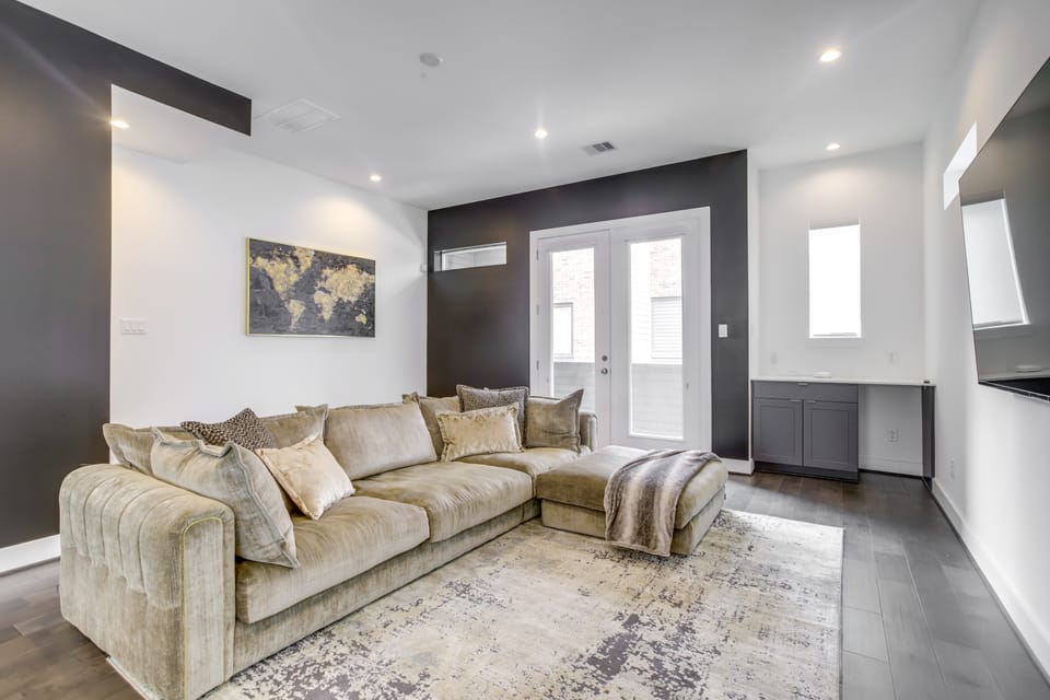 Inviting H-Town Home Near Shops & Golf Courses! House in Houston