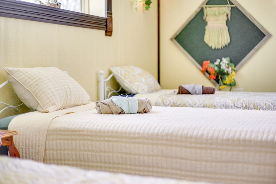 Cameron Nature Retreat: Hike, Bike & More! Apartment in Missouri