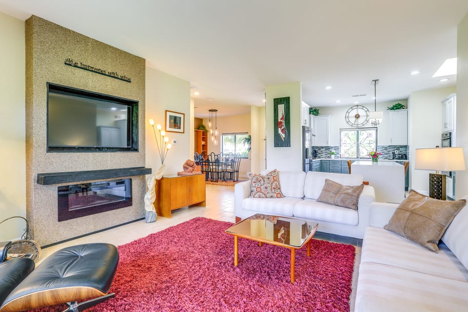 Resort Pools + Golf: Palm Springs Condo! Apartment in Cathedral City