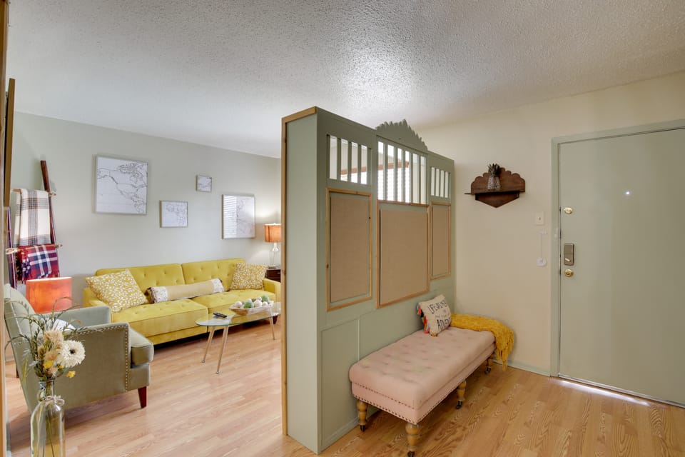 Dallas Condo w/ Pool Access - Walk to Knox Street! Apartment in Dallas