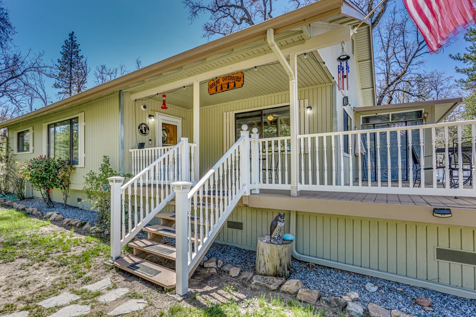 Oakhurst Vacation Rental Near Hiking & Bass Lake! House in Sierra Nevada