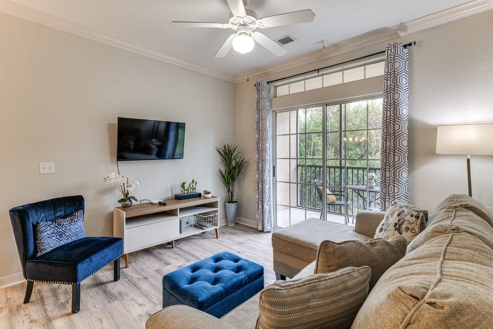 10 Mi to Disney! Family-Friendly Resort Getaway Apartment in Four Corners