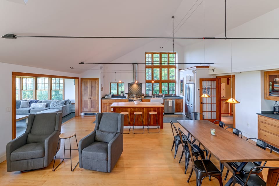 Wellness Retreat w/ Views! Upscale Marlboro Cabin House in Vermont