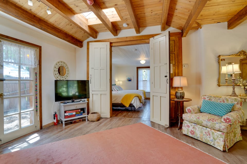 Patagonia Cottage w/ Patio & Yard: Walk to Town! Cottage in Patagonia