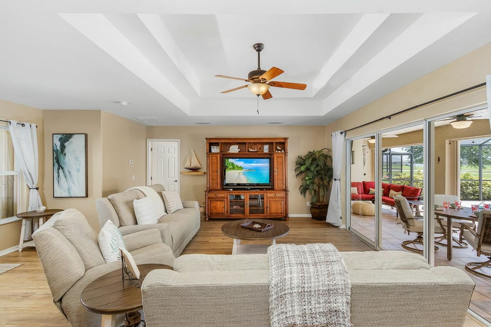 Saltwater Pool & Gas Grill: Cape Coral Oasis! Villa in Cape Coral