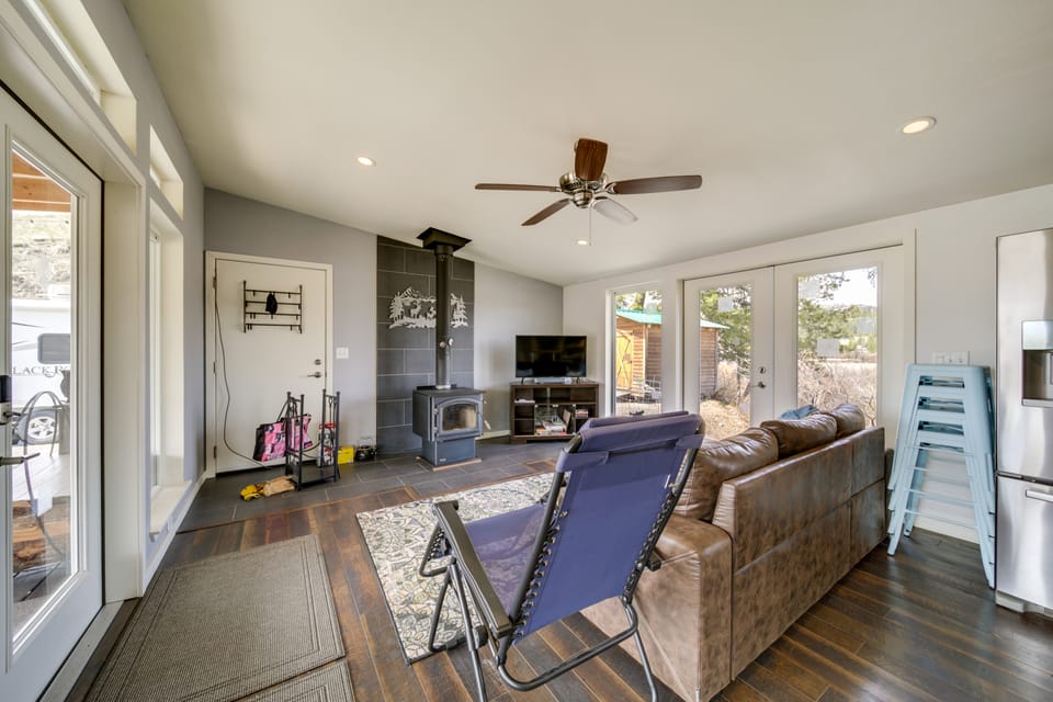 Lake-View 4-Season Retreat in Republic! House in Franklin D Roosevelt Lake