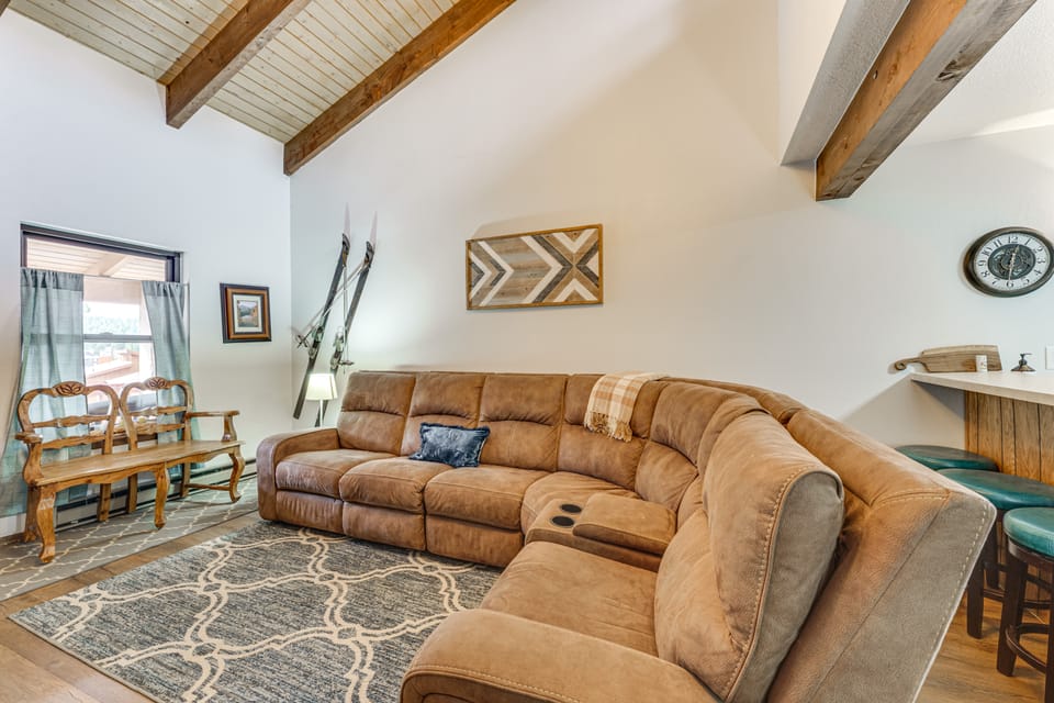 Pet-Friendly Angel Fire Condo: Walk to Ski Resort Apartment in Angel Fire