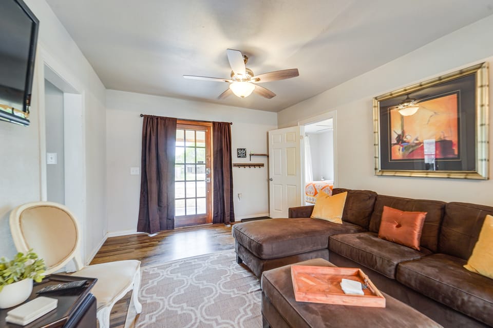 Cozy Home w/ Spacious yard
Hunters welcomed House in Texas