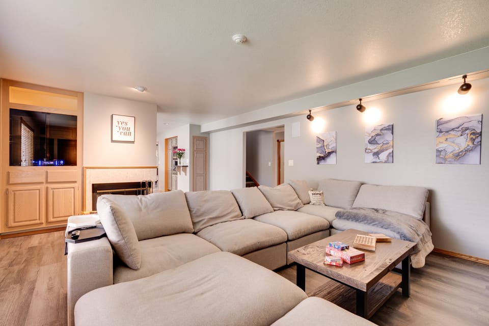 Moses Lake Vacation Rental w/ Hot Tub & Game Room House in Moses Lake