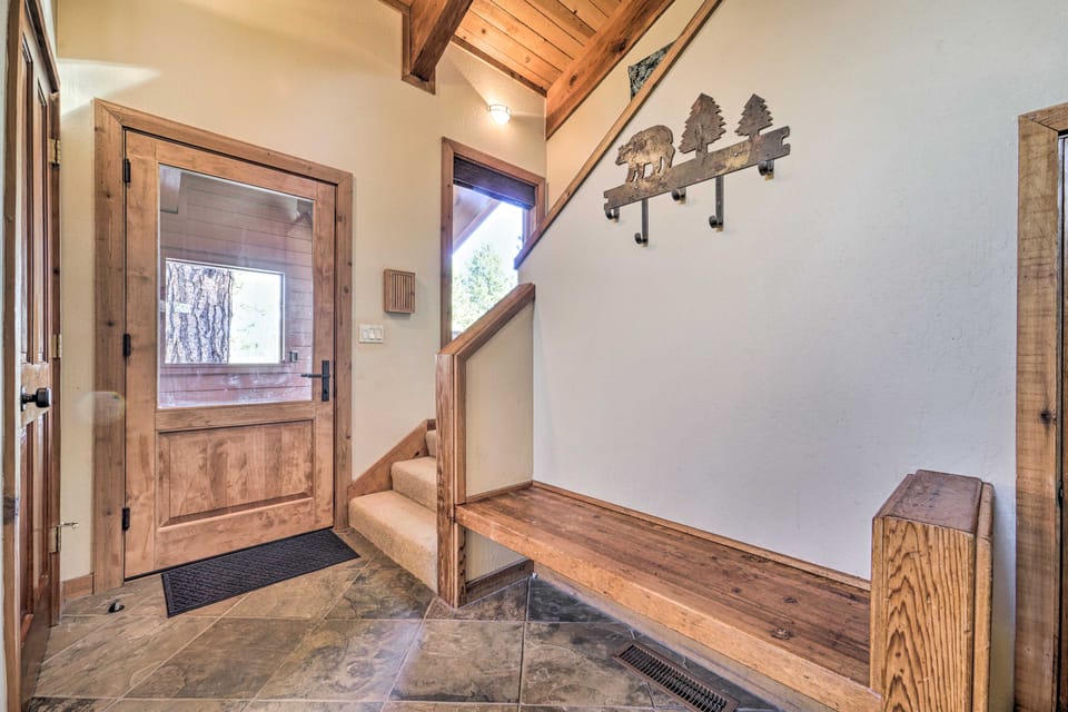 Shuttle to Ski Resort: Northstar Home! House in Sierra Nevada