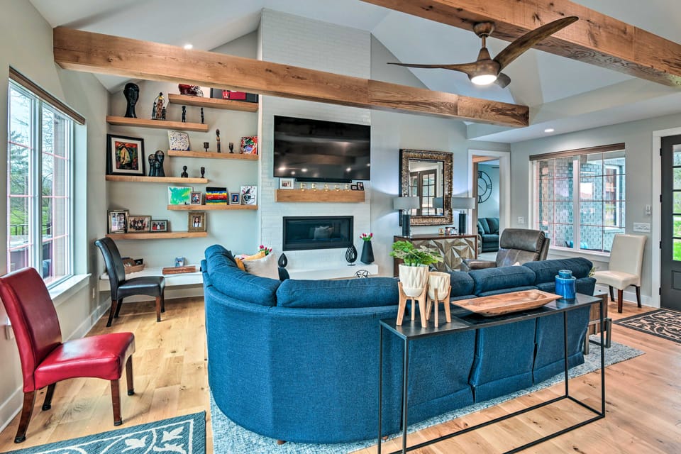 Beautiful Nashville Home Near Downtown w/ Hot Tub! House in Nashville