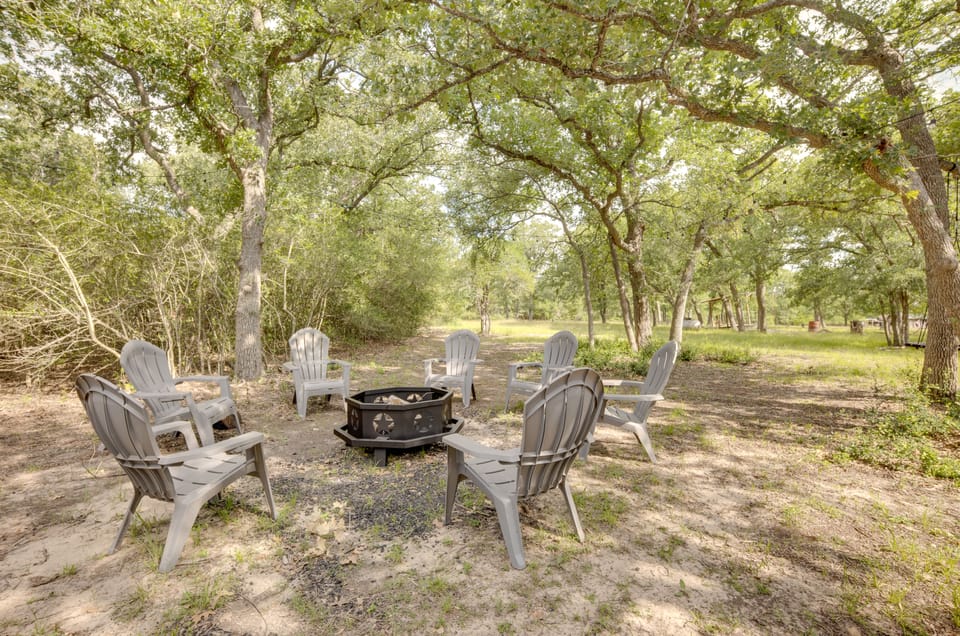 Somerville Cabin w/ Private Pool! House in Texas