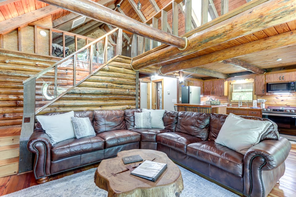 Furnished Deck + Lake Access: Fairland Log Cabin House in Ozark Mountains