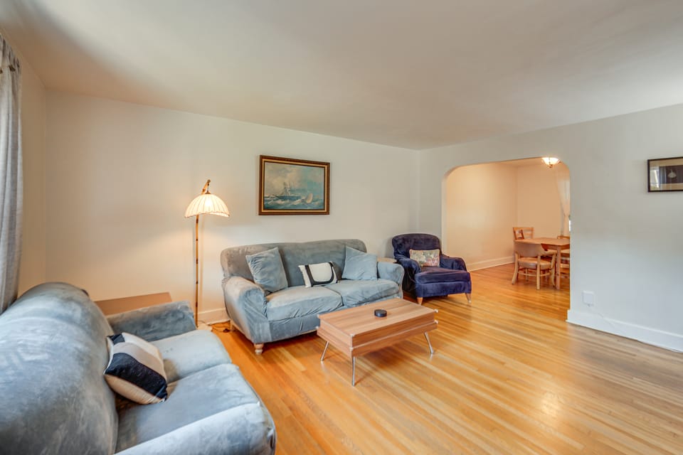4 Mi to Downtown Pittsburgh: Family Home w/ Patio Apartment in Pittsburgh