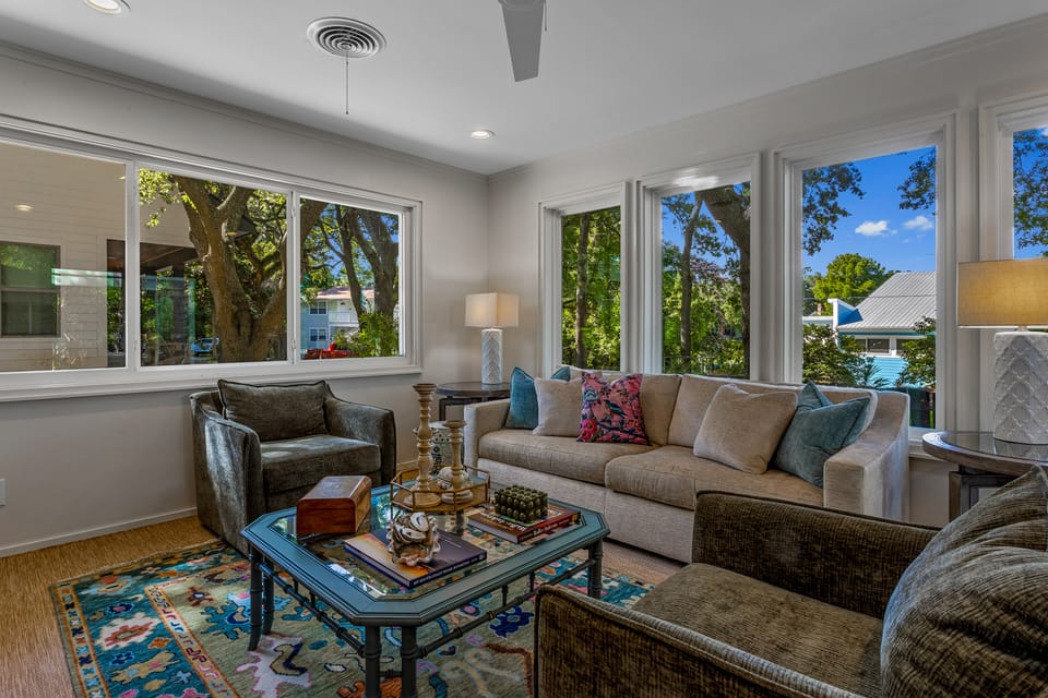 Live Oaks & Marina Views! Ocean Springs Home House in Ocean Springs