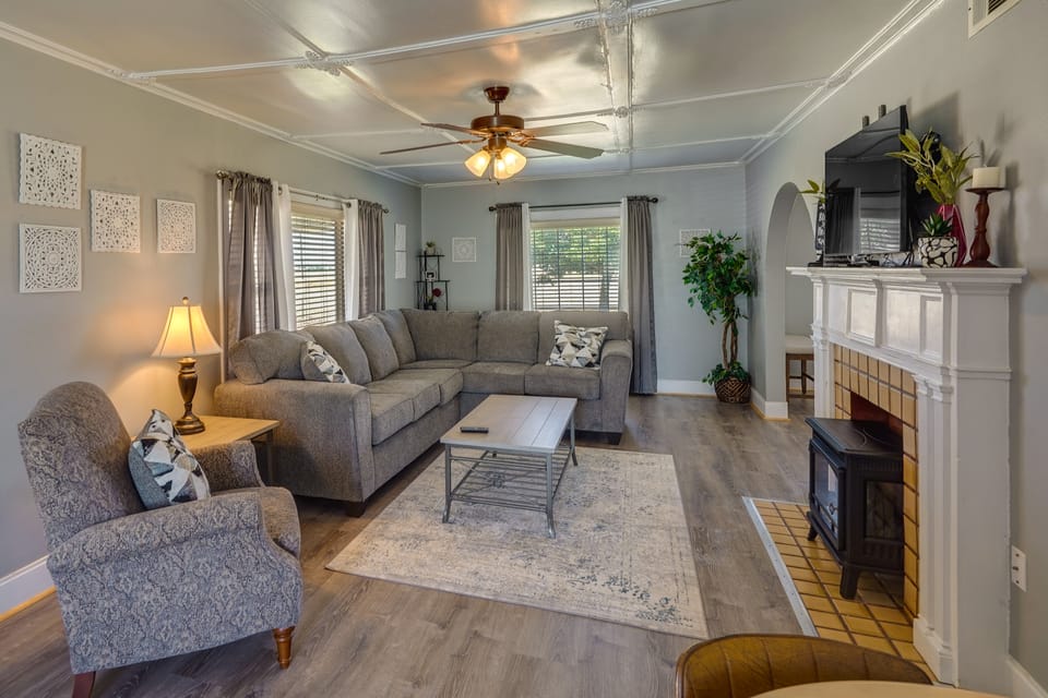 Lamesa Vacation Rental w/ Covered Patio & Fire Pit House in Texas