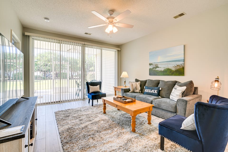 Myrtle Beach Golf Retreat w/ Pool Access! Apartment in South Carolina