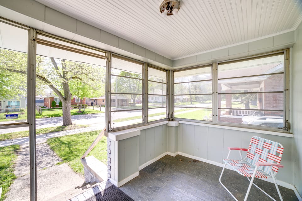 Cozy Indiana Getaway Near Washington Park Zoo! House in Michigan City
