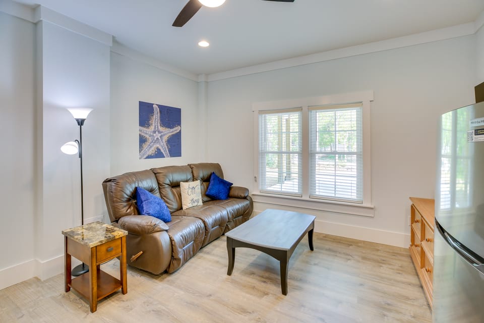 Coastal North Carolina Retreat: Half Mile to Beach Apartment in Oak Island