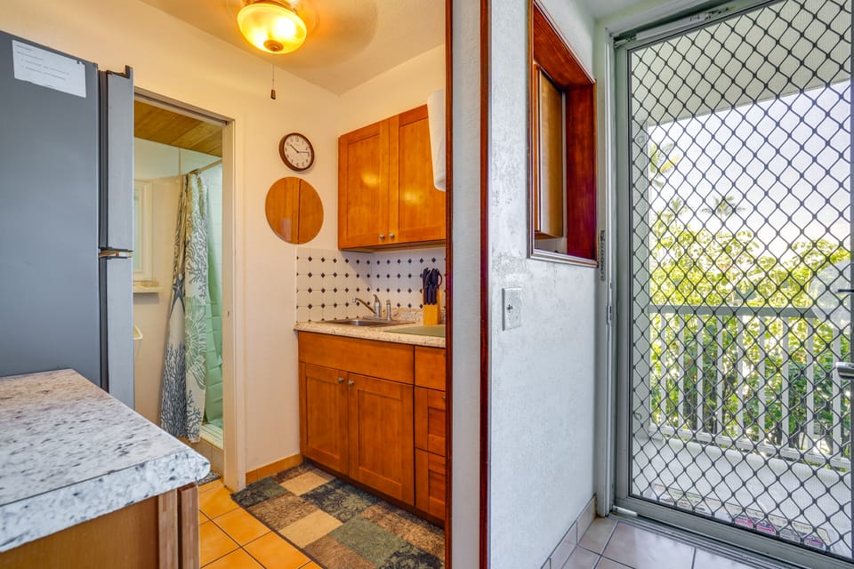 Kailua-Kona Vacation Rental - Walk to the Beach! Apartment in Holualoa