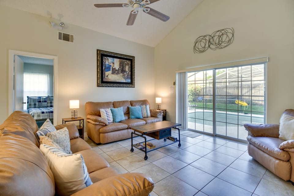 12 Mi to Disney World: Sunny Home w/ Pool! House in Kissimmee