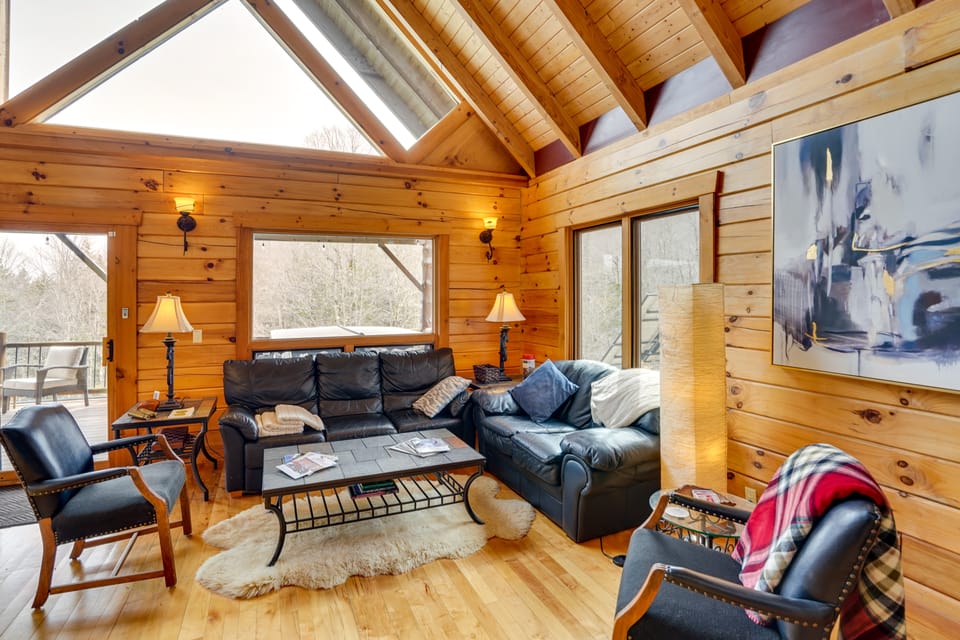 Massachusetts Vacation Rental w/ Deck & Grill House in Berkshires