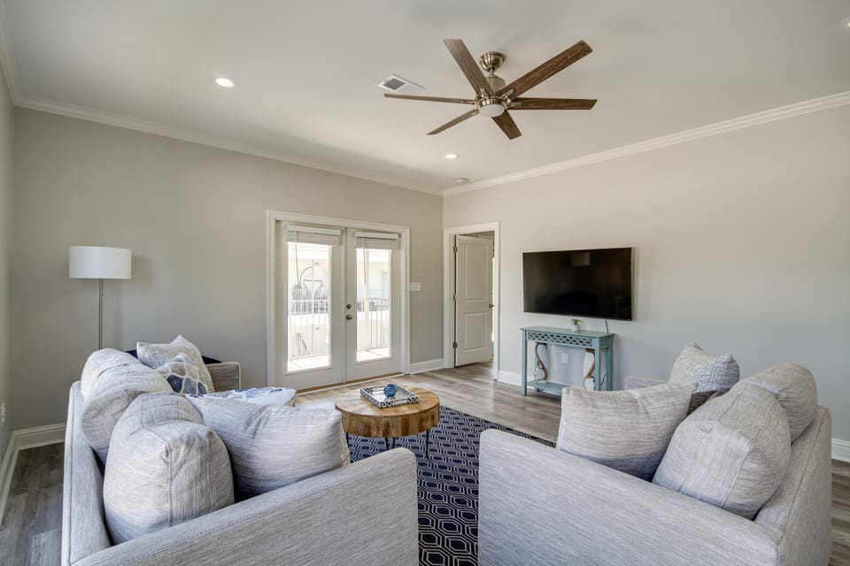Pet-Friendly Vacation Rental in Biloxi Near Beach! Apartment in Biloxi