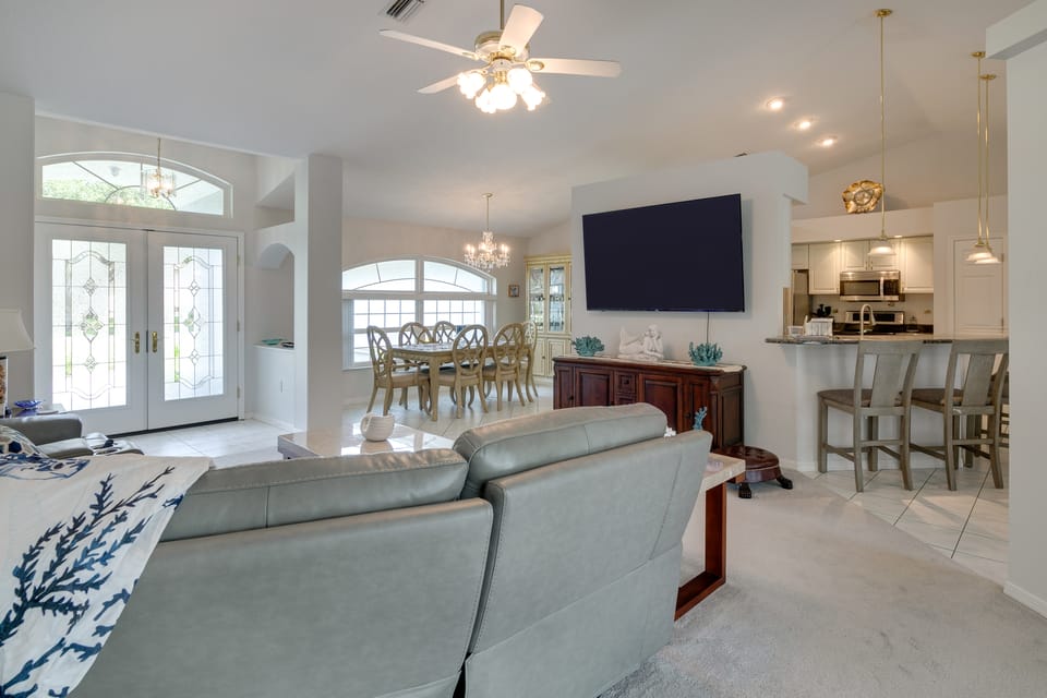 Pool, Grill & Golf Course Views: Spring Hill Stay! House in Spring Hill