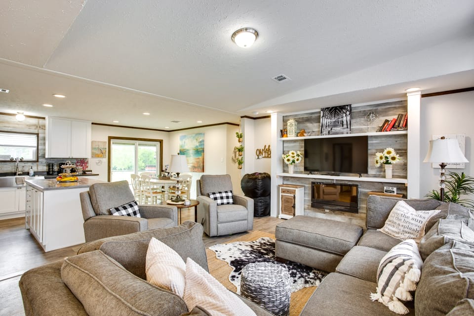 Kingston Home w/ On-Site Boat Parking 2 Mi to Lake House in Lake Texoma
