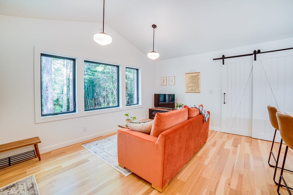 Peaceful Mendocino Cottage Surrounded By Redwoods Cottage in Mendocino County