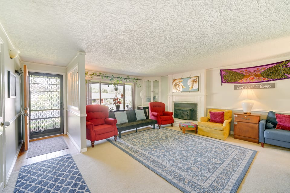 Vancouver Vacation Rental ~ 16 Mi to Portland! House in Washington